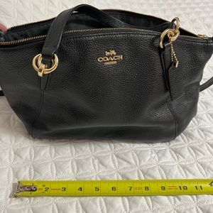 Coach leather purse, medium size, black